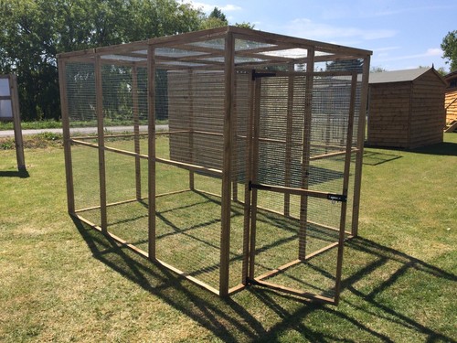 Large animal run 6ft - 6ft, x